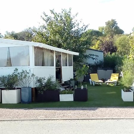 Camping Le Montourey Azur 78 Hotel Frejus Ngoại thất bức ảnh