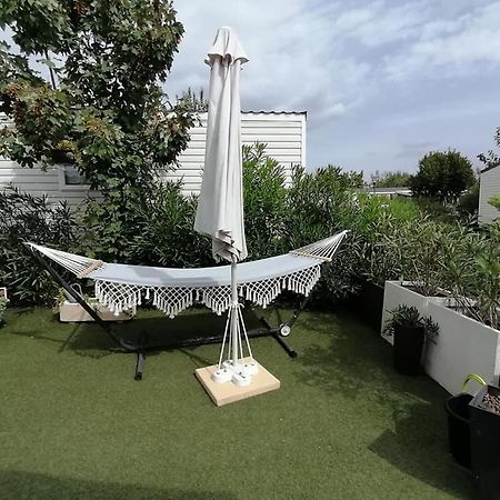 Camping Le Montourey Azur 78 Hotel Frejus Ngoại thất bức ảnh
