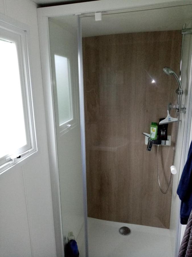 Camping Le Montourey Azur 78 Hotel Frejus Ngoại thất bức ảnh