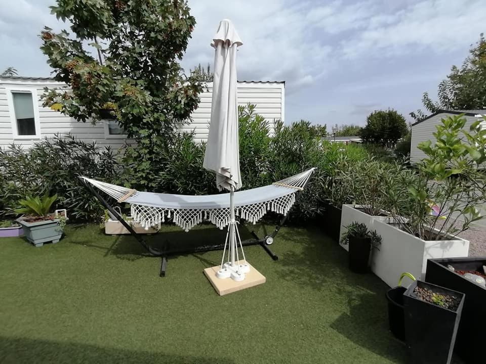 Camping Le Montourey Azur 78 Hotel Frejus Ngoại thất bức ảnh